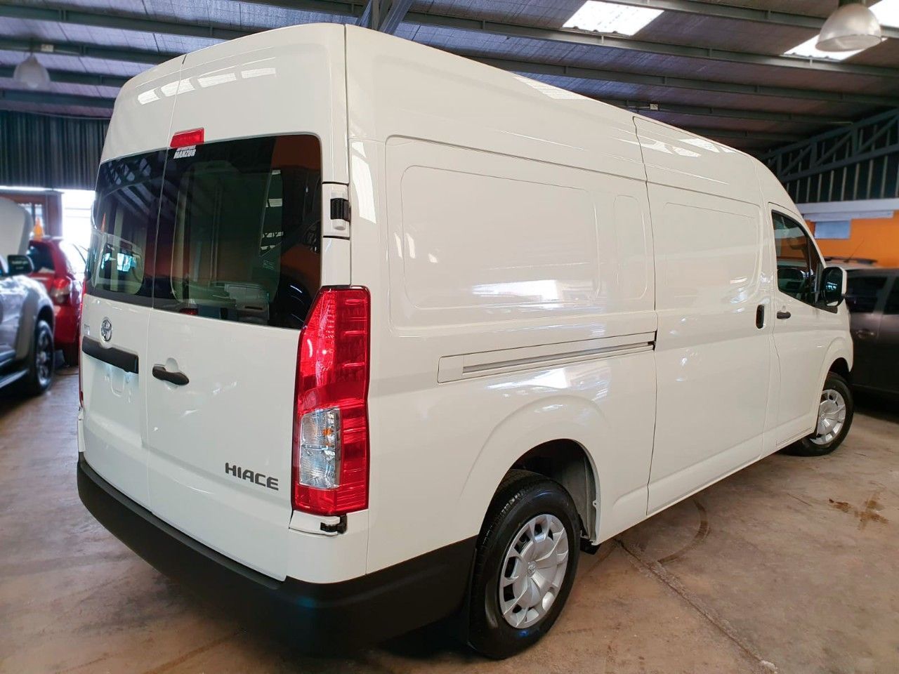 Toyota Hiace Nueva en Mendoza, deRuedas