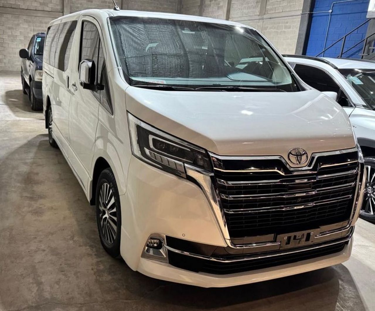 Toyota Hiace Usada Financiado en Mendoza, deRuedas