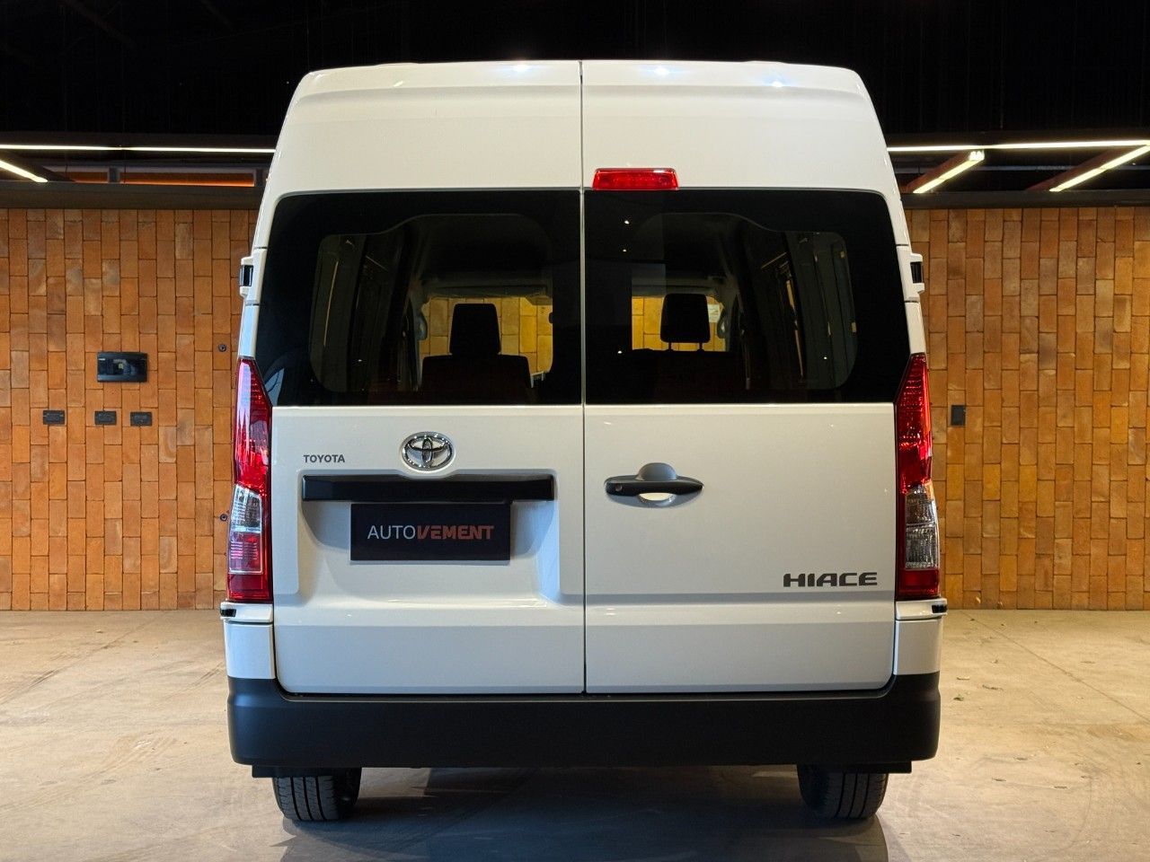 Toyota Hiace Nueva en Córdoba, deRuedas