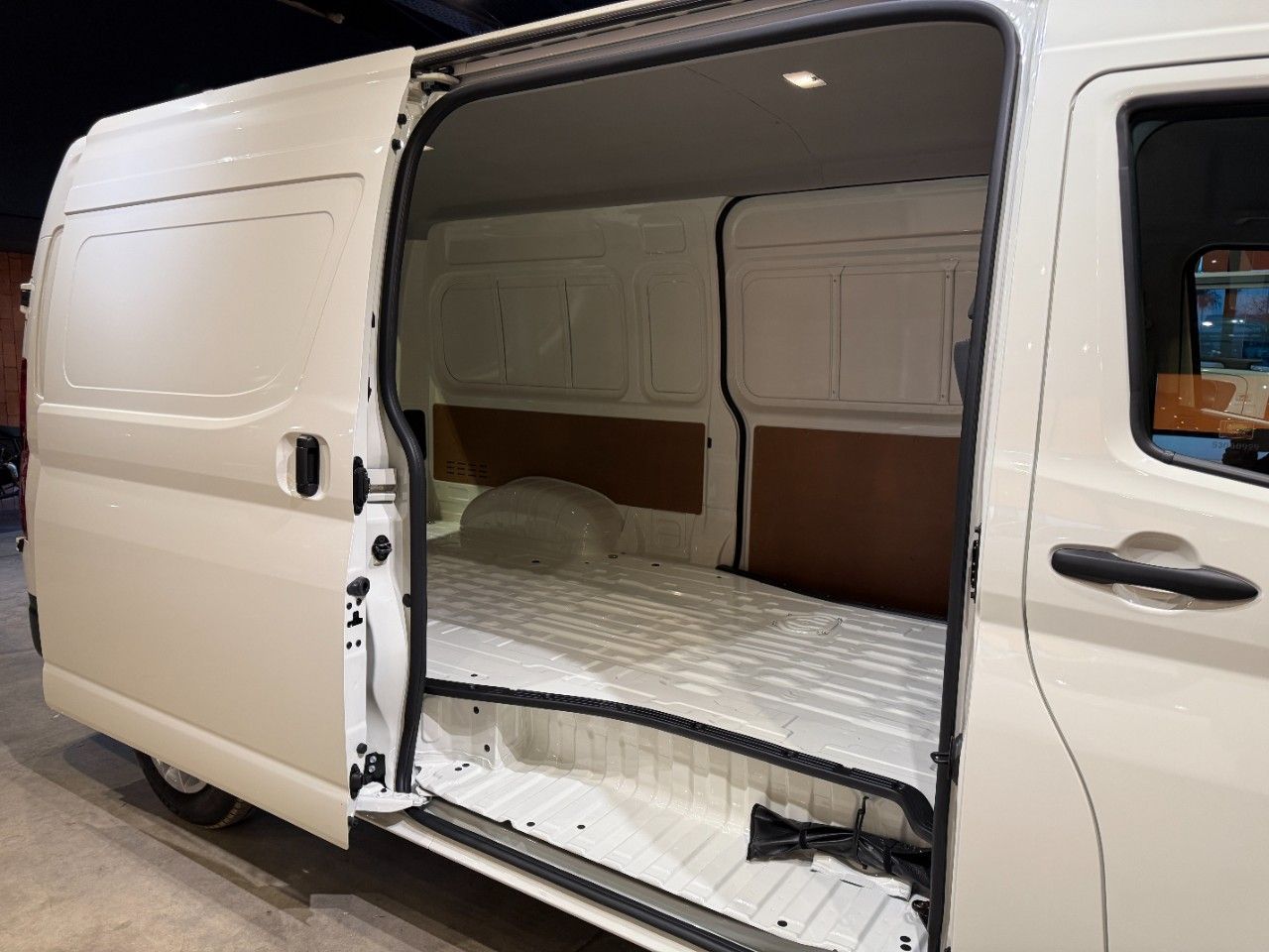 Toyota Hiace Nueva en Córdoba, deRuedas