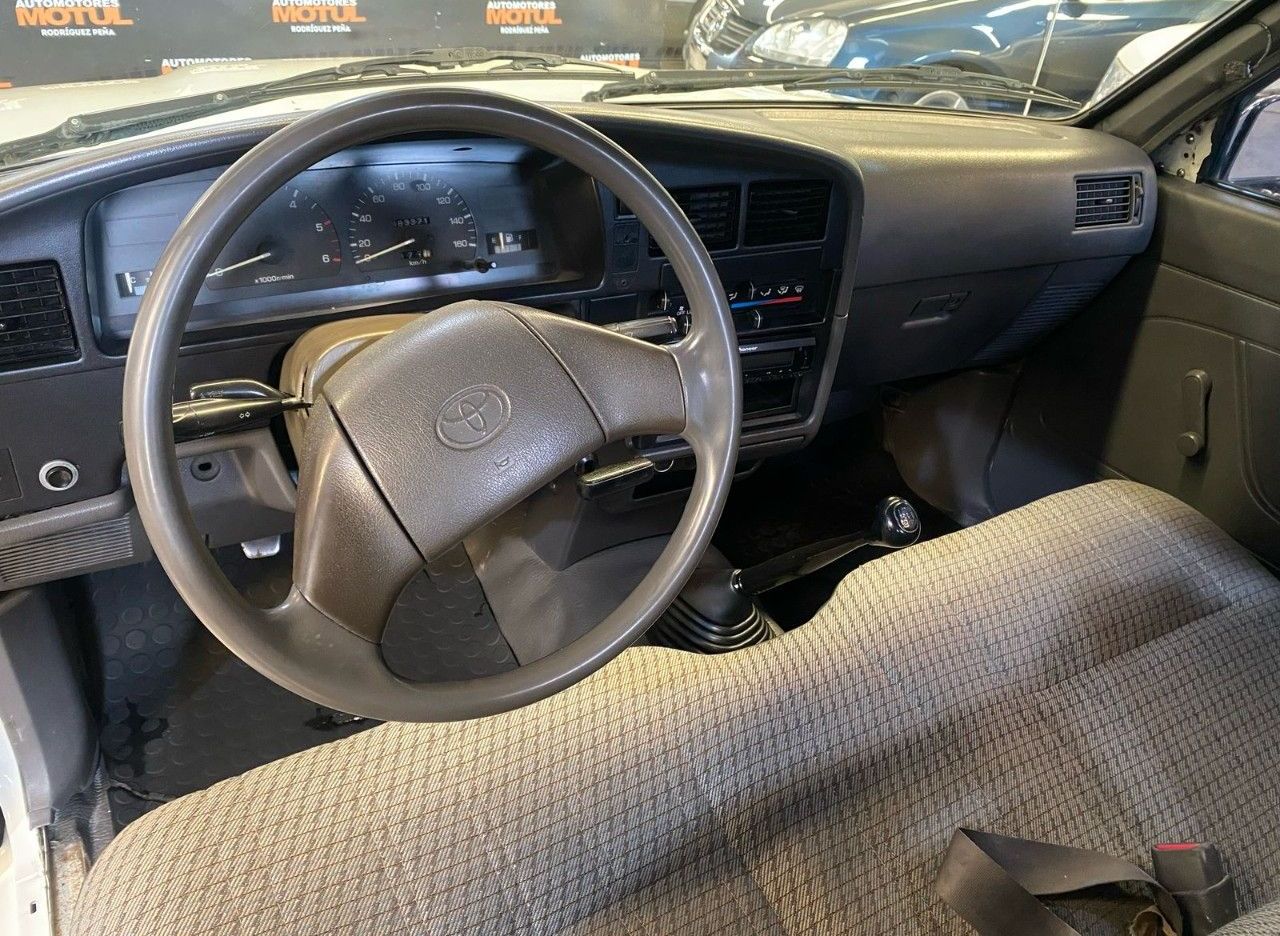Toyota Hilux Usada en Mendoza, deRuedas