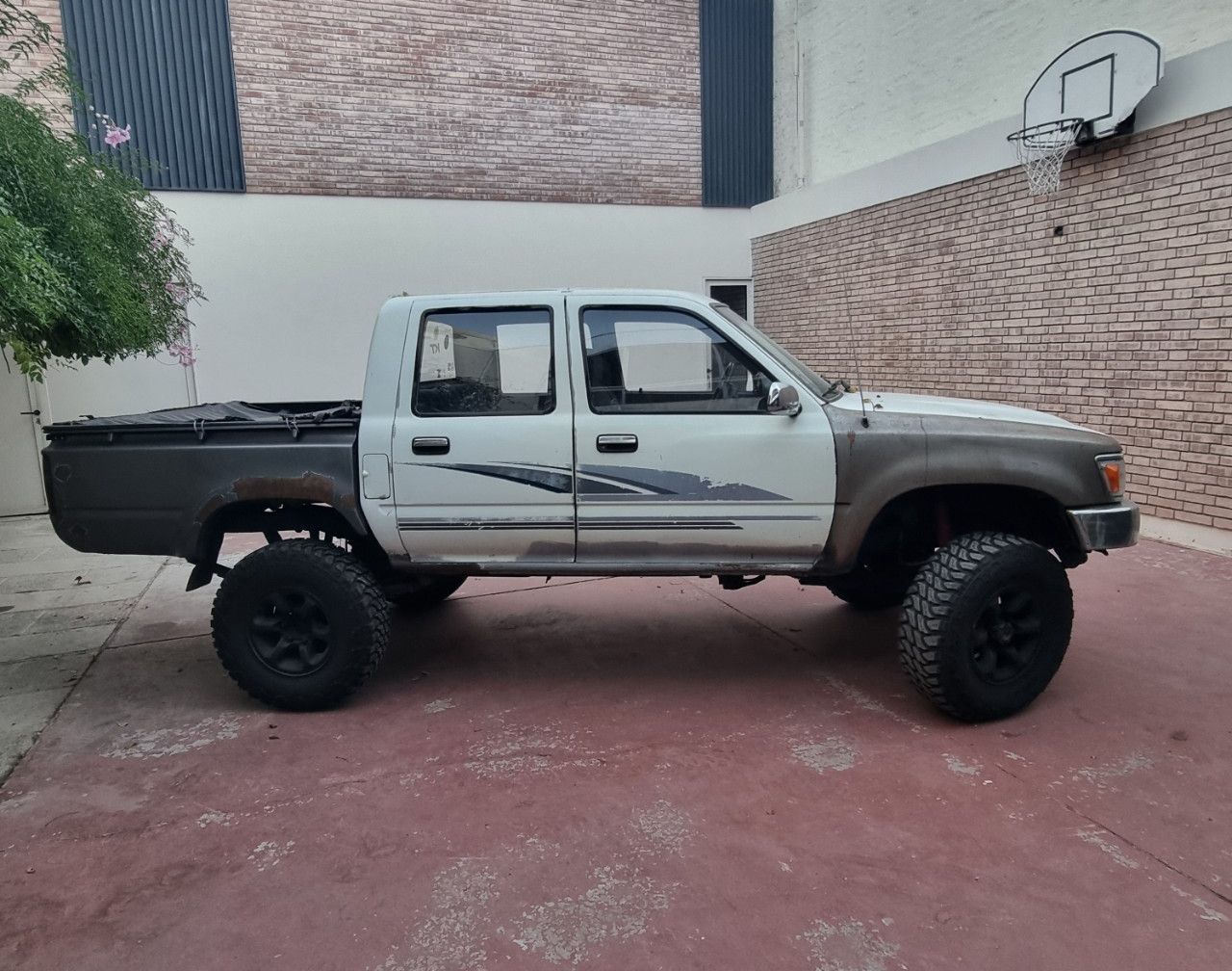 Toyota Hilux Usada en Mendoza, deRuedas