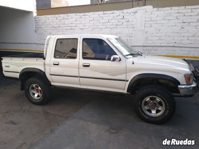 Toyota Hilux Usada en Mendoza, deRuedas