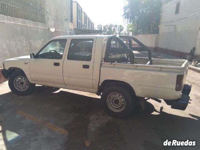 Toyota Hilux Usada en Mendoza, deRuedas