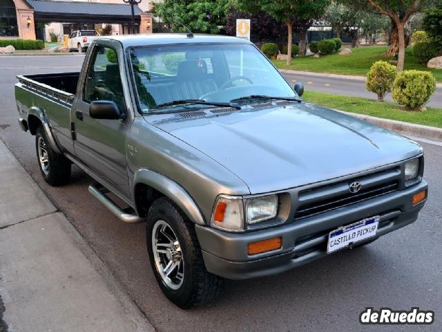 Toyota Hilux Usada en Mendoza, deRuedas