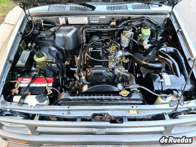 Toyota Hilux Usada en Mendoza, deRuedas
