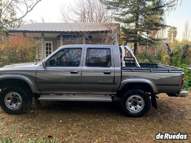 Toyota Hilux Usada en Mendoza, deRuedas