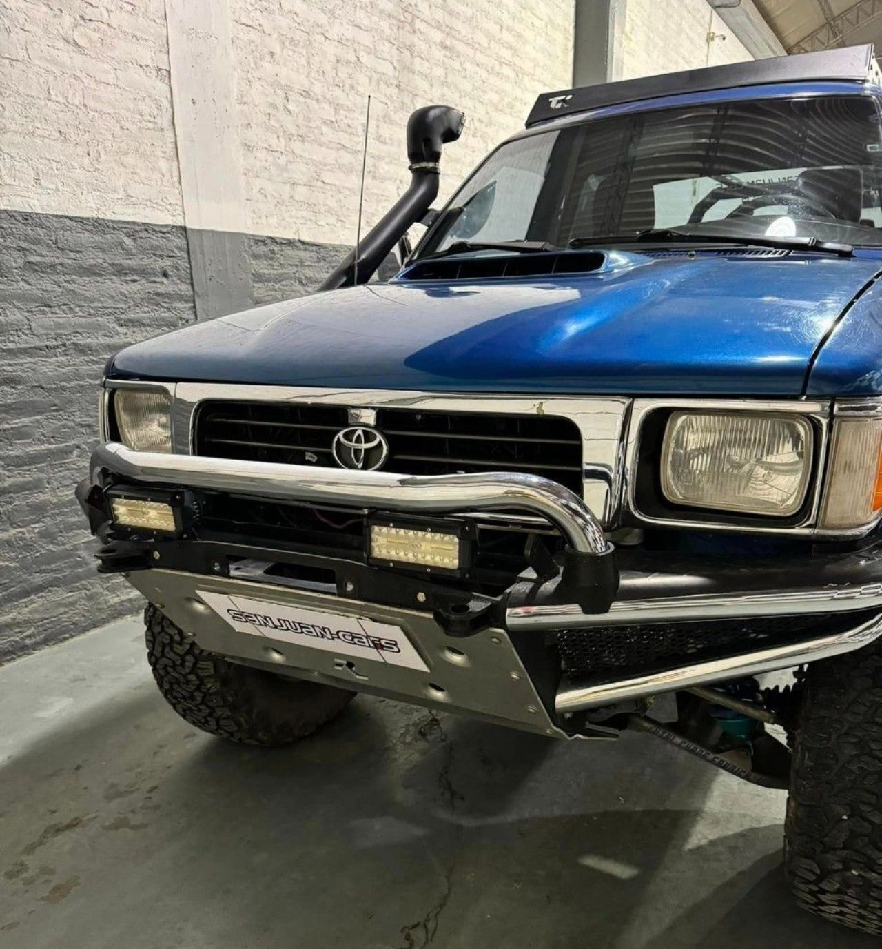 Toyota Hilux Usada en San Juan, deRuedas