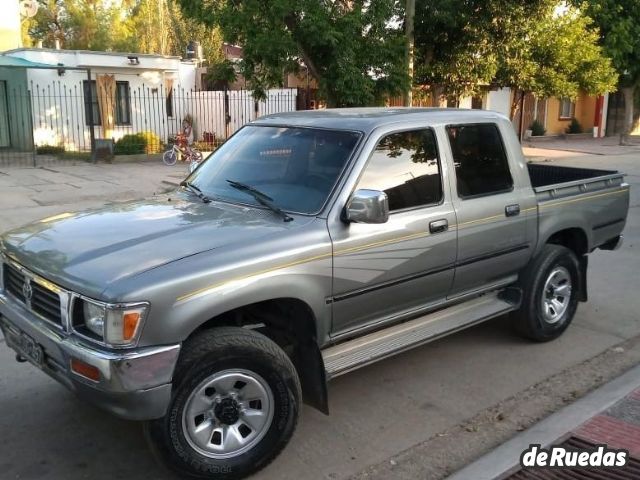 Toyota Hilux Usada en Mendoza, deRuedas