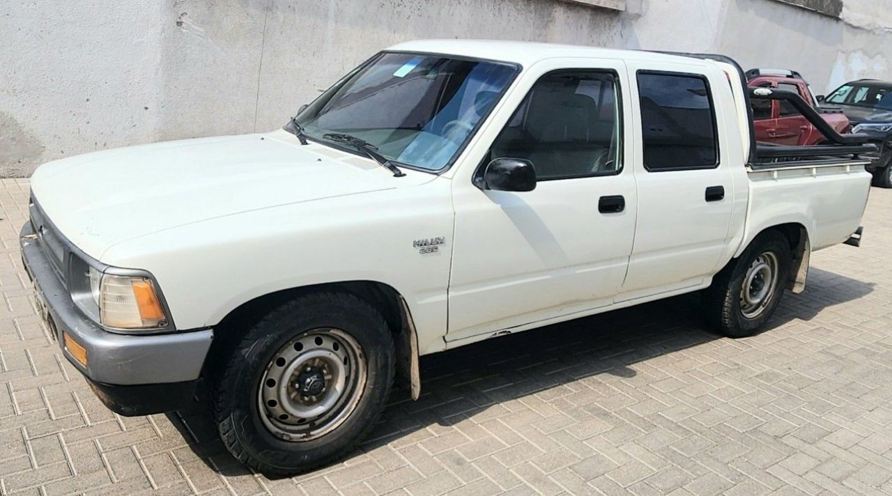 Toyota Hilux Usada en Córdoba, deRuedas