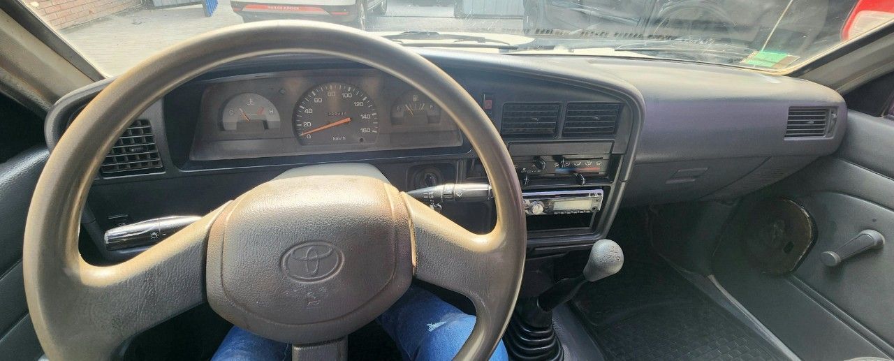 Toyota Hilux Usada en Córdoba, deRuedas
