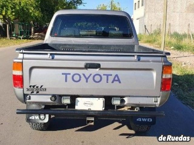 Toyota Hilux Usada en Mendoza, deRuedas
