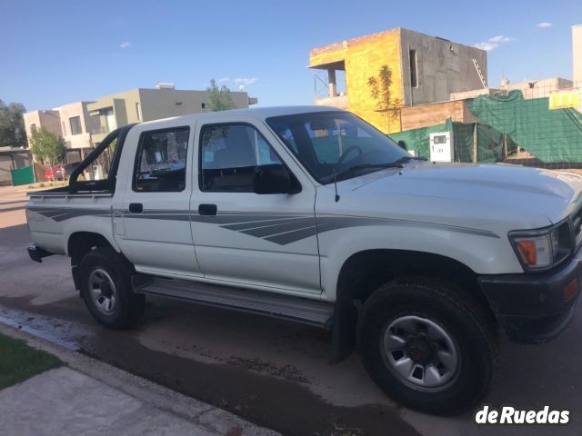 Toyota Hilux Usada en Mendoza, deRuedas