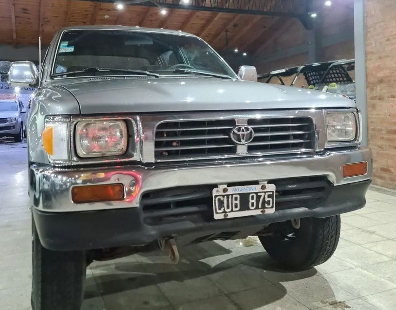 Toyota Hilux Usada en San Juan, deRuedas