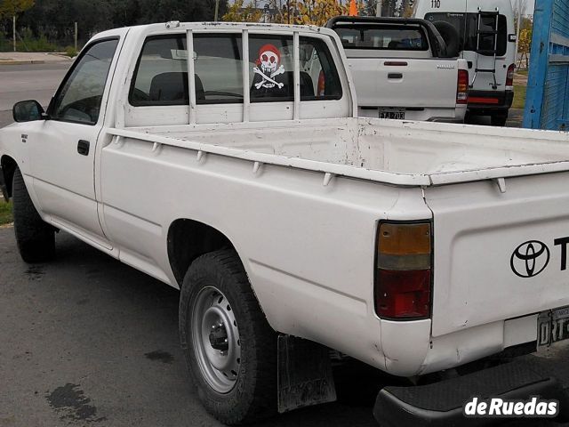 Toyota Hilux Usada en Mendoza, deRuedas