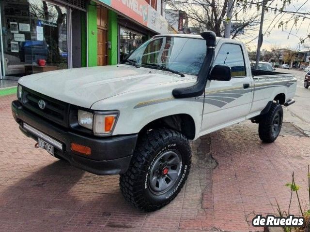 Toyota Hilux Usada en Mendoza, deRuedas