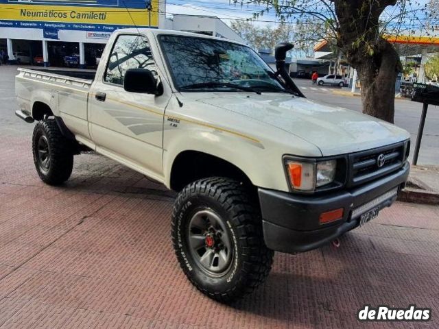 Toyota Hilux Usada en Mendoza, deRuedas