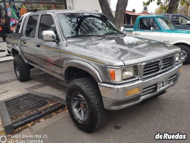 Toyota Hilux Usada en Mendoza, deRuedas
