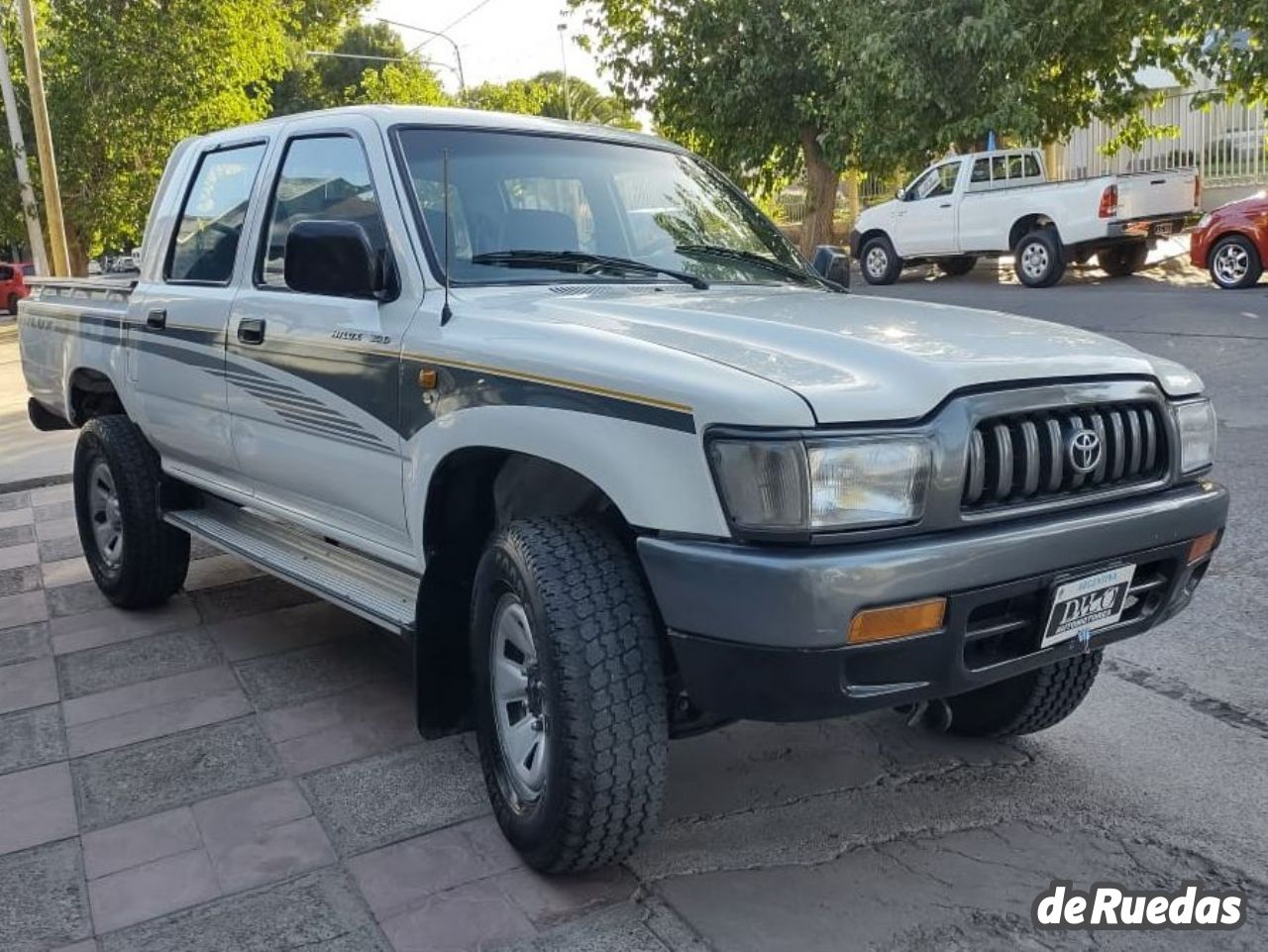 Toyota Hilux Usada en Mendoza, deRuedas