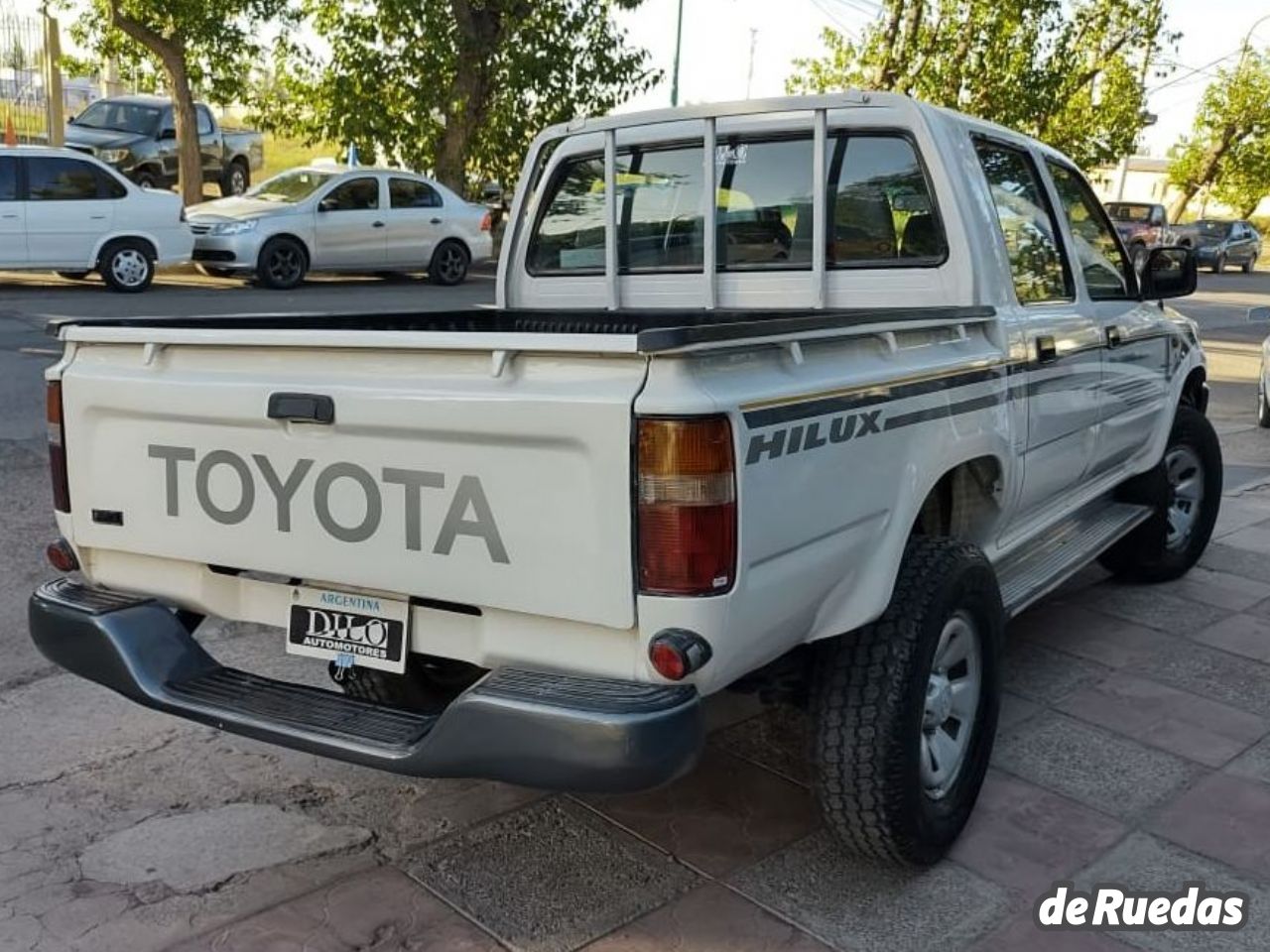 Toyota Hilux Usada en Mendoza, deRuedas