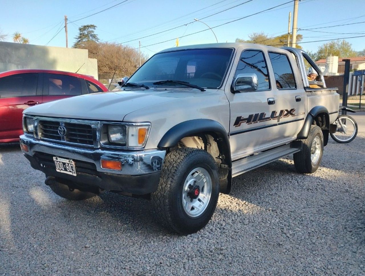 Toyota Hilux Usada en Córdoba, deRuedas