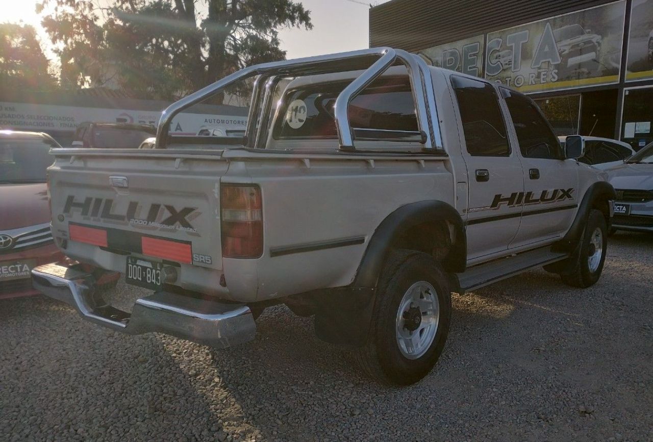 Toyota Hilux Usada en Córdoba, deRuedas