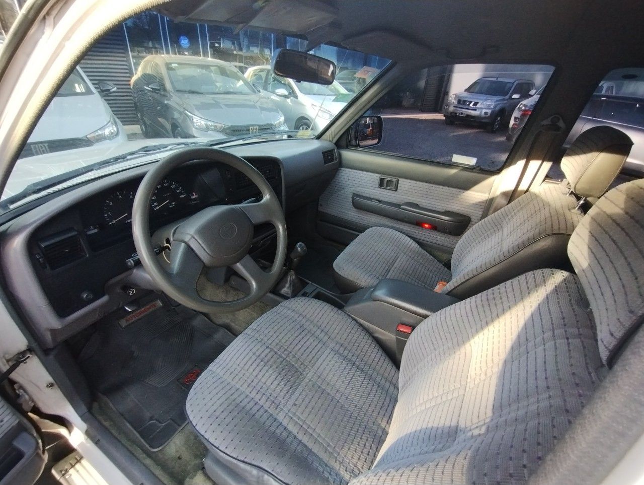 Toyota Hilux Usada en Córdoba, deRuedas