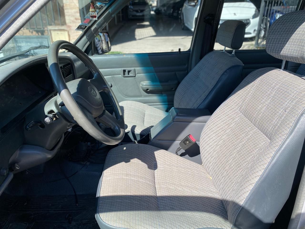 Toyota Hilux Usada en San Juan, deRuedas