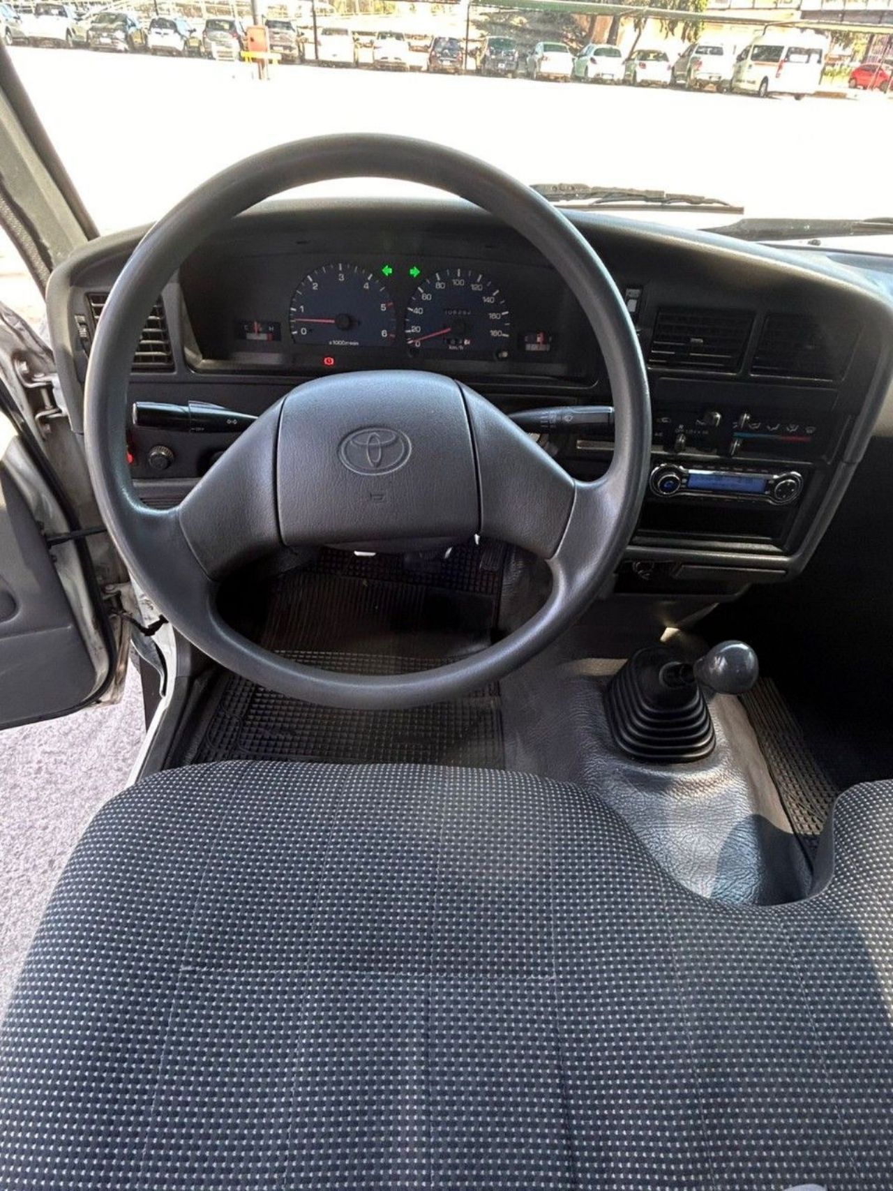 Toyota Hilux Usada en Córdoba, deRuedas