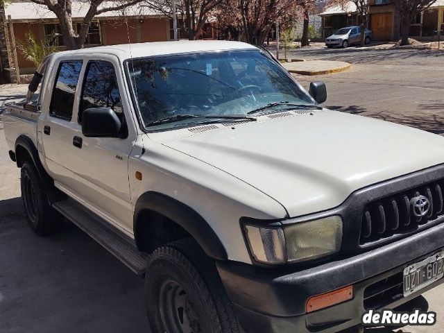 Toyota Hilux Usada en Mendoza, deRuedas