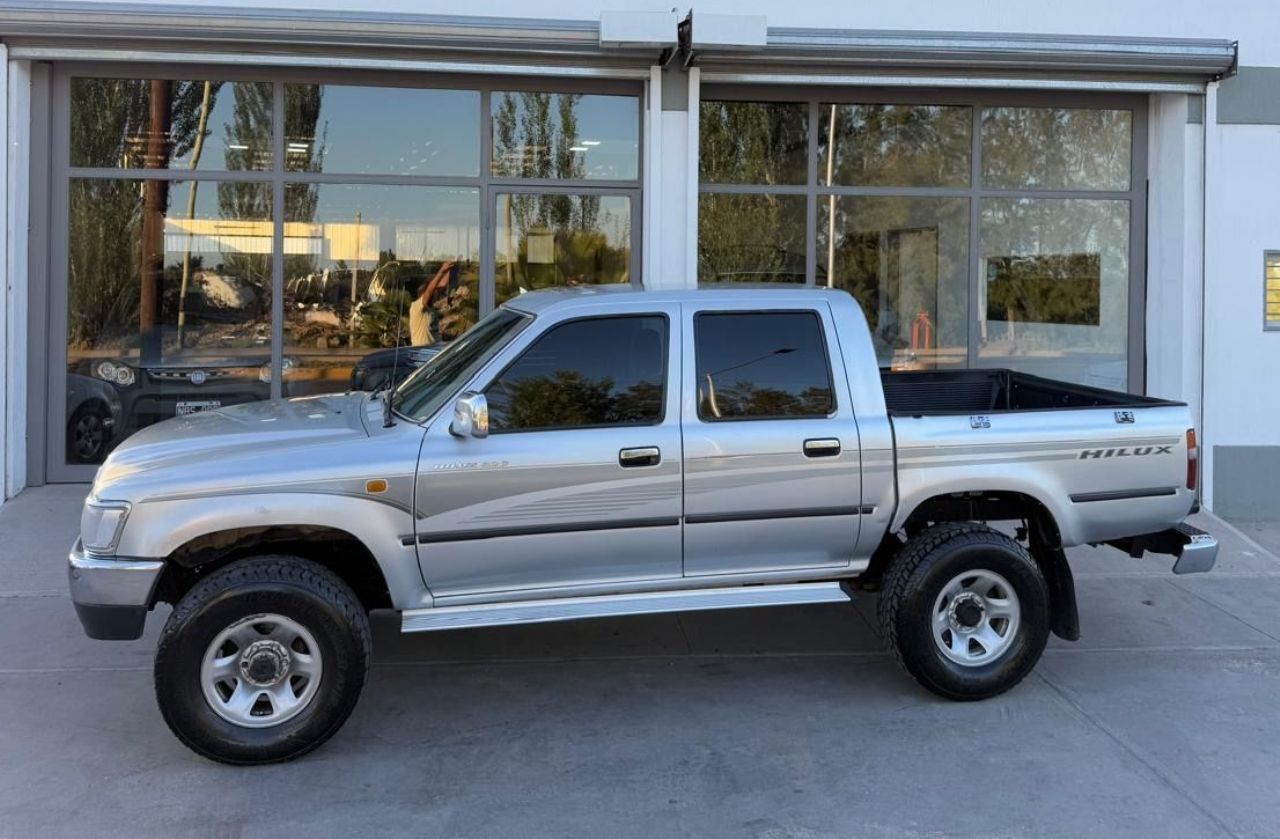 Toyota Hilux Usada en Mendoza, deRuedas