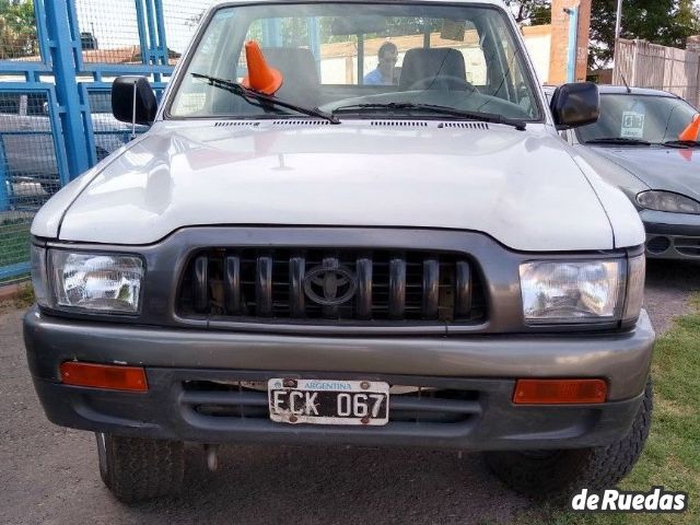 Toyota Hilux Usada en Mendoza, deRuedas