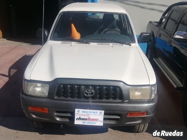 Toyota Hilux Usada en Mendoza, deRuedas