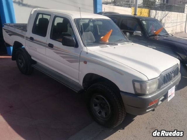 Toyota Hilux Usada en Mendoza, deRuedas