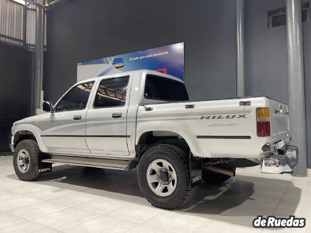 Toyota Hilux Usada en Mendoza, deRuedas