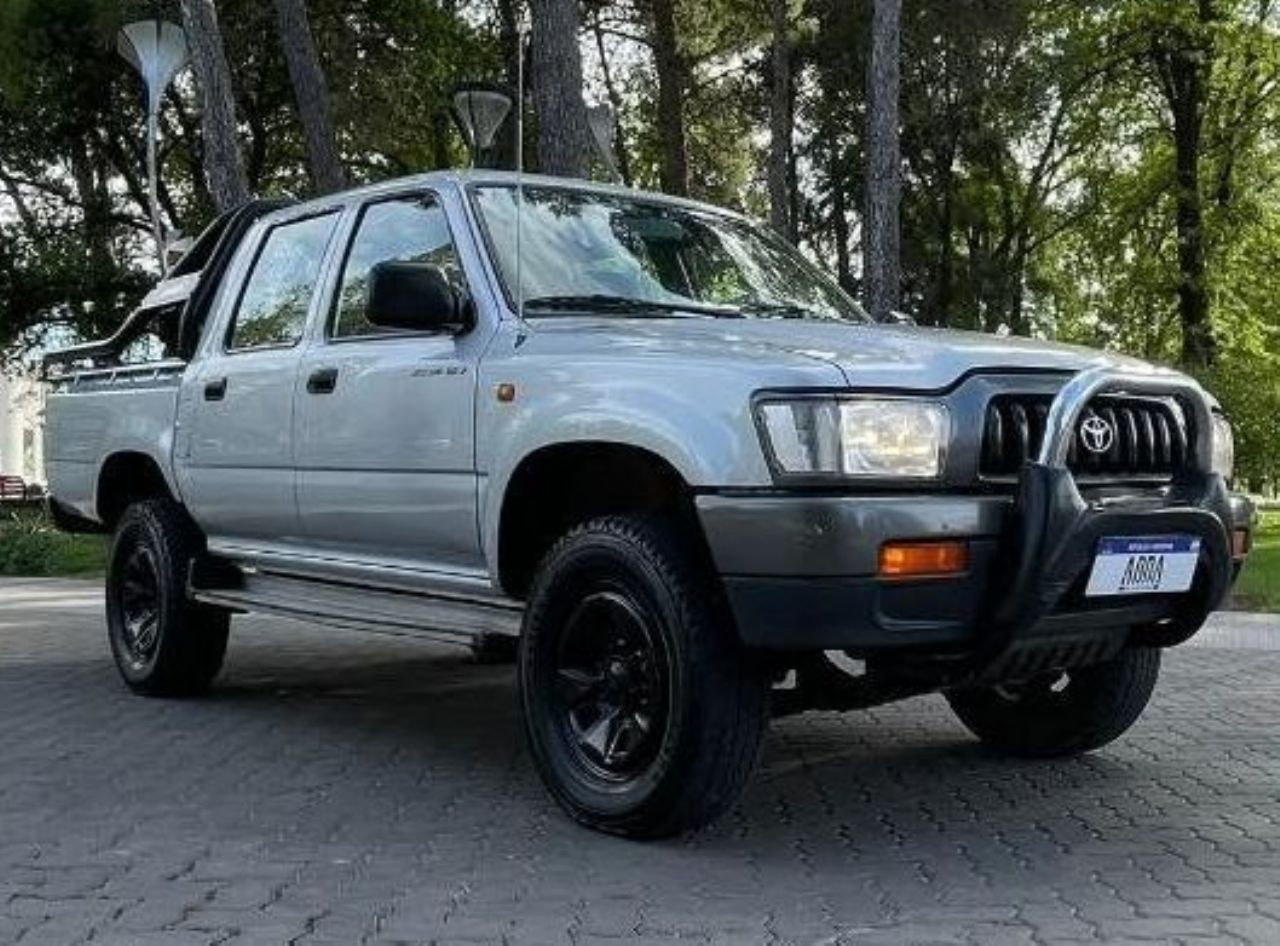 Toyota Hilux Usada en Mendoza, deRuedas