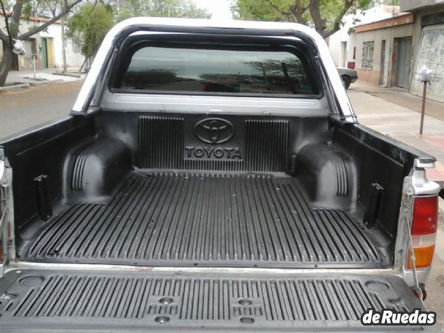 Toyota Hilux Usada en Mendoza, deRuedas