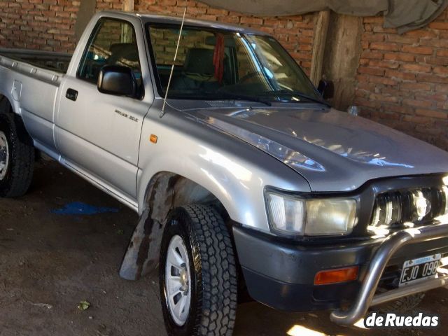 Toyota Hilux Usada en Mendoza, deRuedas