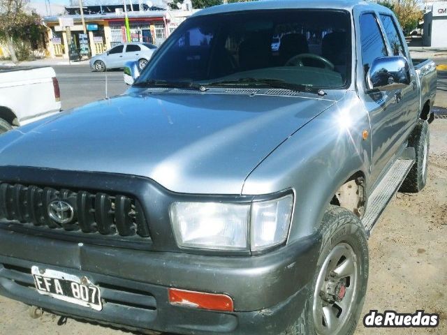 Toyota Hilux Usada en Mendoza, deRuedas