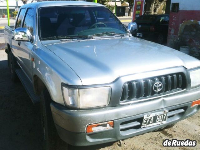 Toyota Hilux Usada en Mendoza, deRuedas