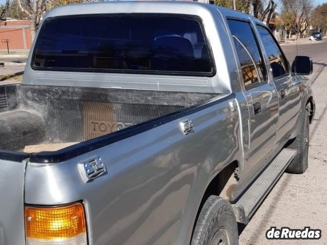 Toyota Hilux Usada en Mendoza, deRuedas