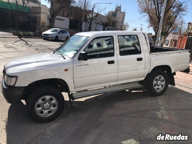 Toyota Hilux Usada en Mendoza, deRuedas