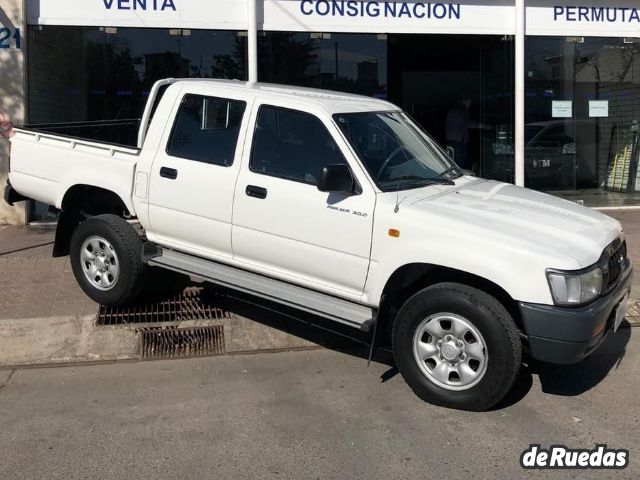 Toyota Hilux Usada en Mendoza, deRuedas