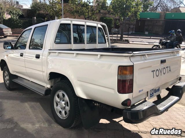 Toyota Hilux Usada en Mendoza, deRuedas