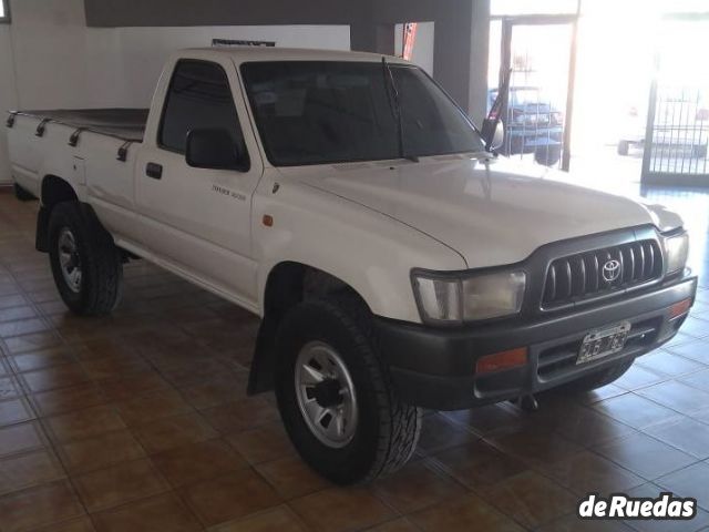 Toyota Hilux Usada en Mendoza, deRuedas
