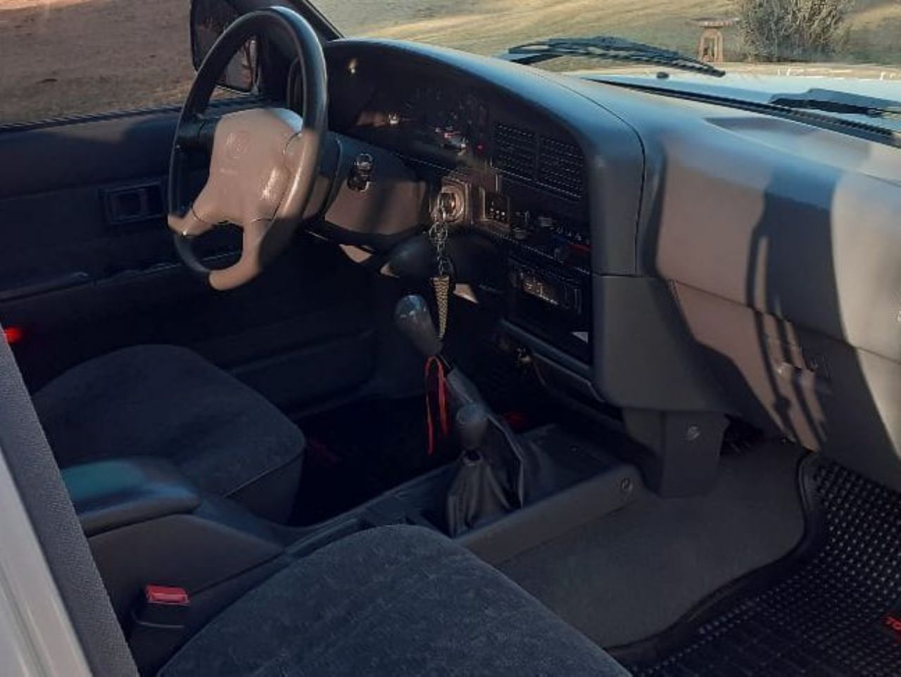 Toyota Hilux Usada en Mendoza, deRuedas