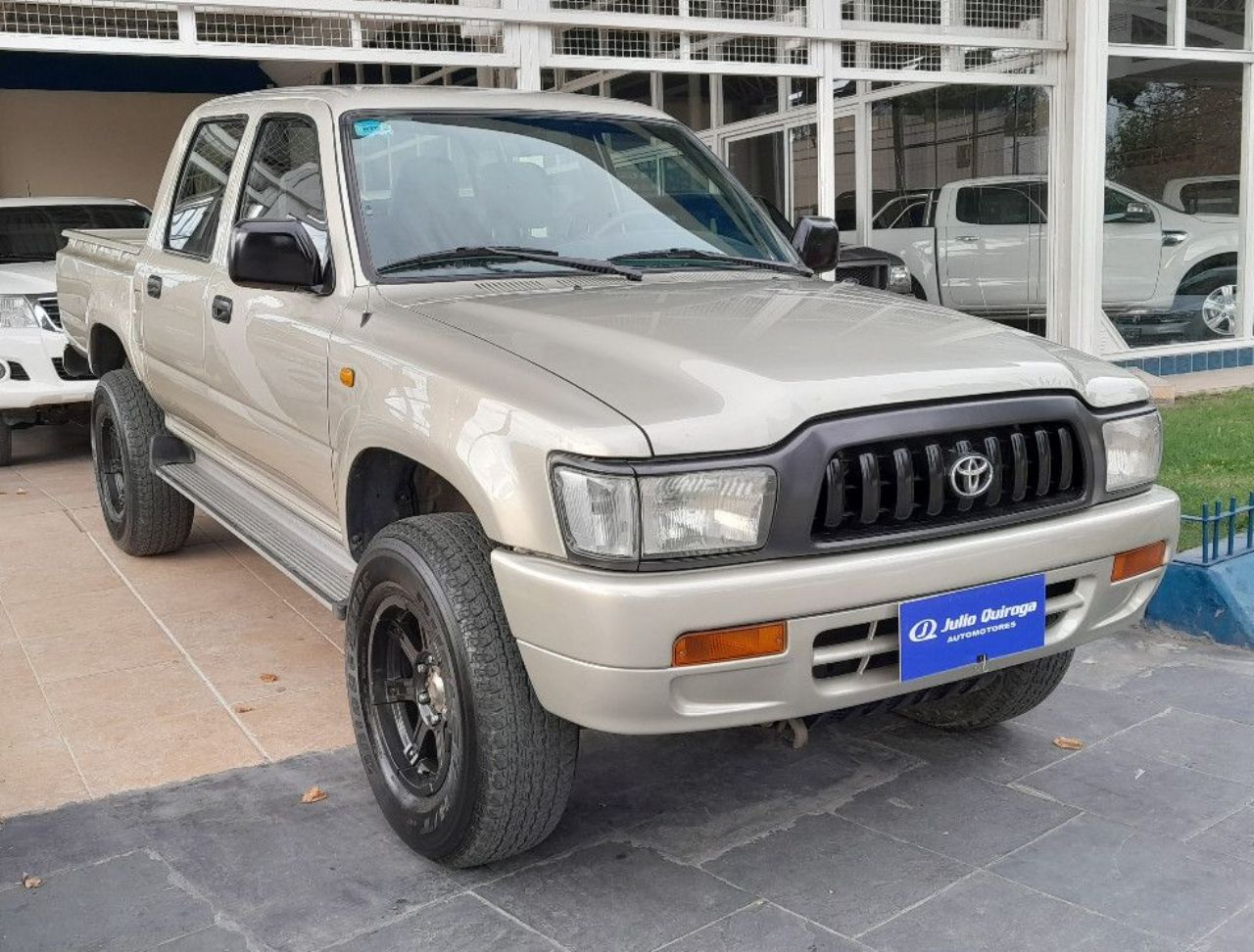 Toyota Hilux Usada en Mendoza, deRuedas