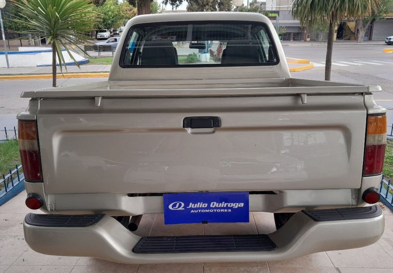 Toyota Hilux Usada en Mendoza, deRuedas