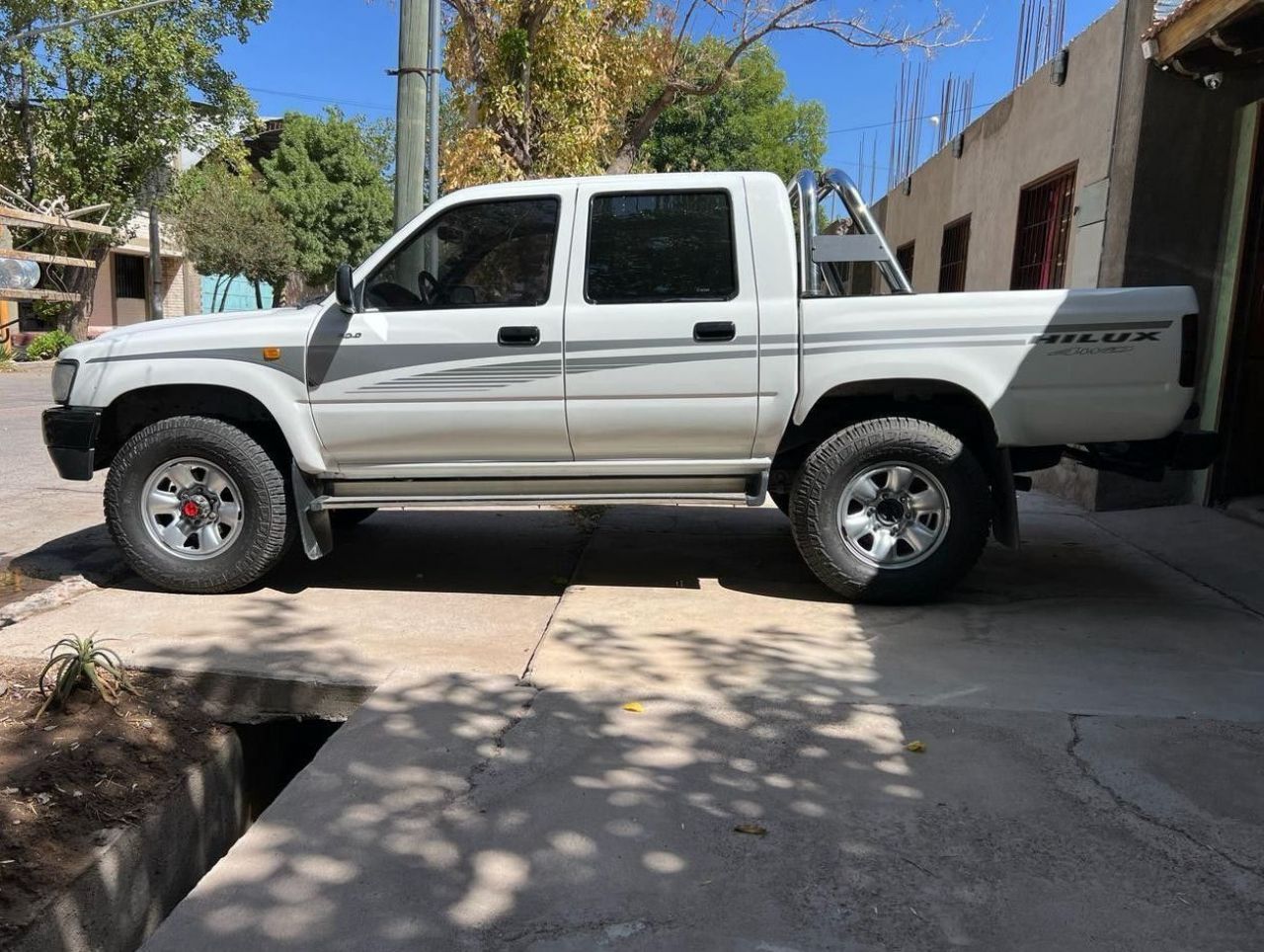 Toyota Hilux Usada en Mendoza, deRuedas