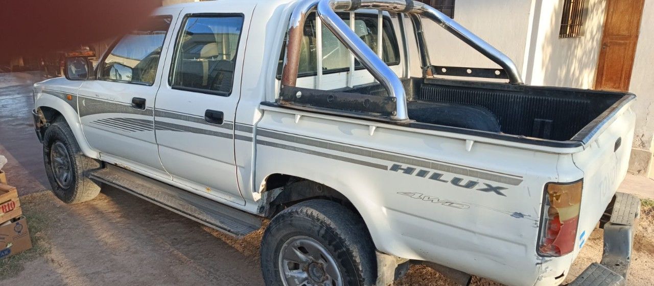Toyota Hilux Usada en Mendoza, deRuedas